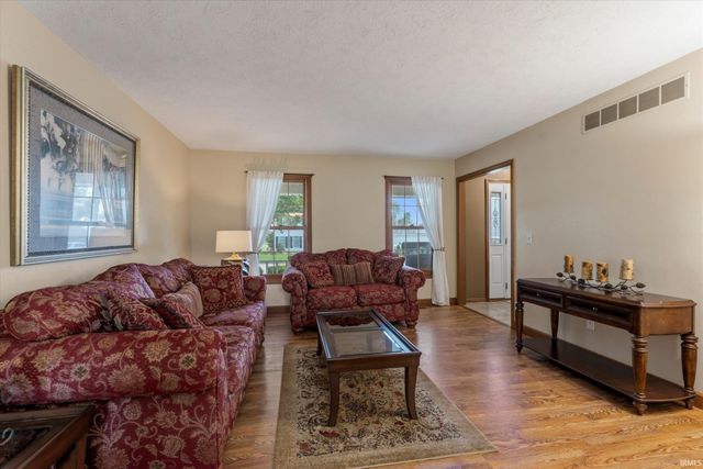 53213 Chelle Lane, Granger, IN 46530