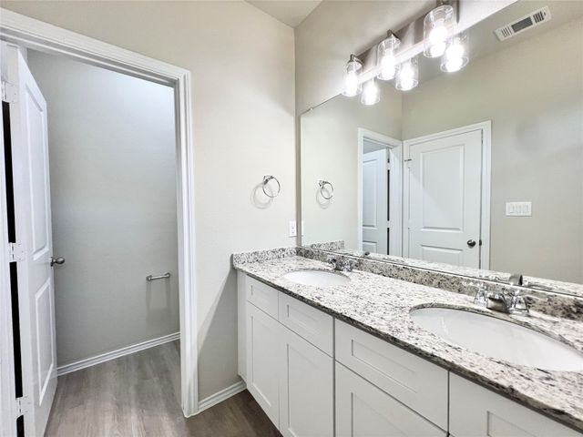 3501 E Renfro Street 403, Burleson, TX 76028