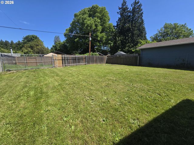 9805 N CENTRAL St, Portland, OR 97203