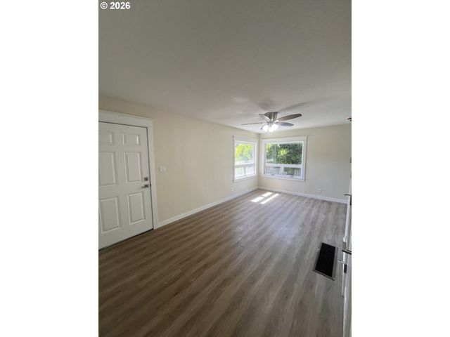 9805 N CENTRAL St, Portland, OR 97203