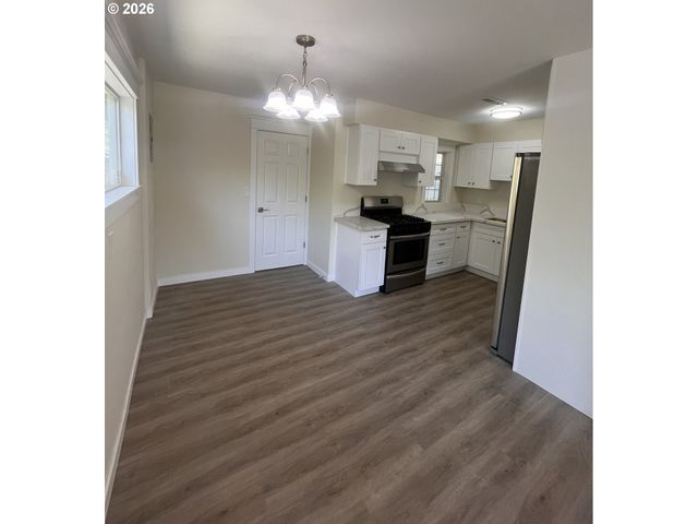9805 N CENTRAL St, Portland, OR 97203