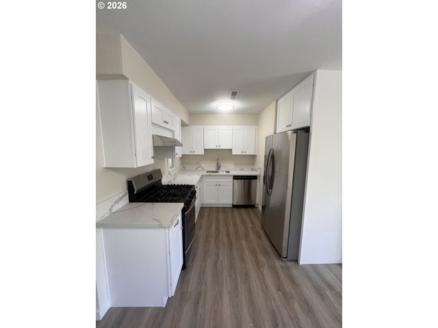 9805 N CENTRAL St, Portland, OR 97203