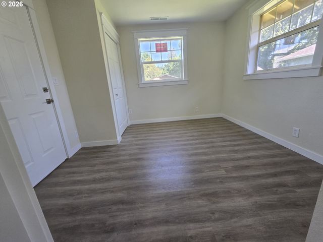 9805 N CENTRAL St, Portland, OR 97203