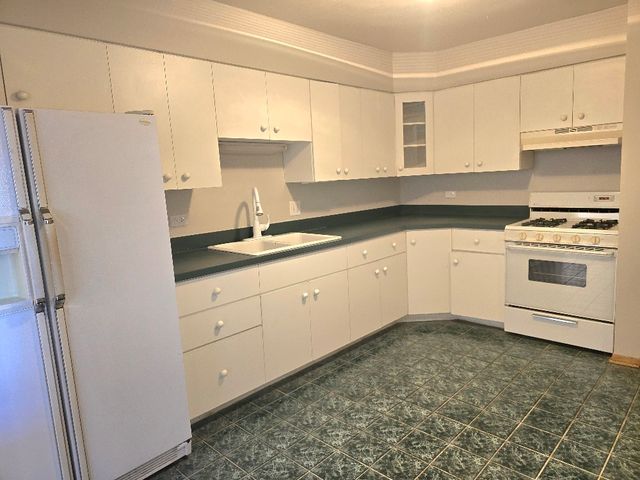 3109 Paris Avenue 304, River Grove, IL 60171