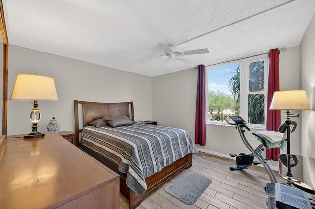 255 DOLPHIN POINT 211, Clearwater, FL 33767
