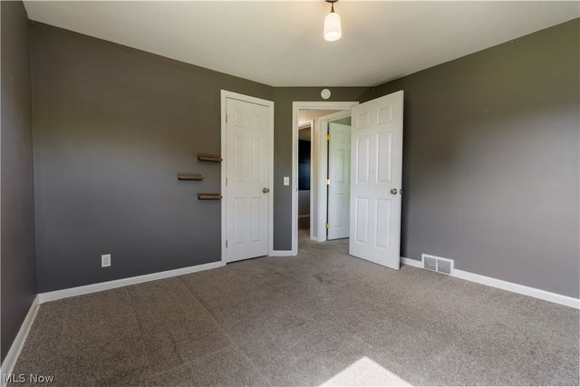 500 N Marion Avenue, Louisville, OH 44641