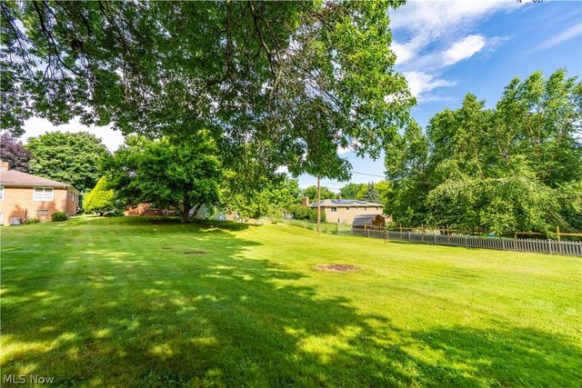 500 N Marion Avenue, Louisville, OH 44641