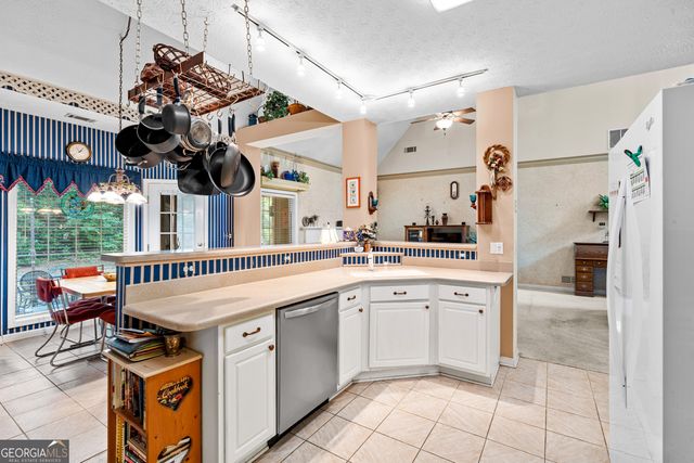 120 Willow Hill Lane, Stockbridge, GA 30281