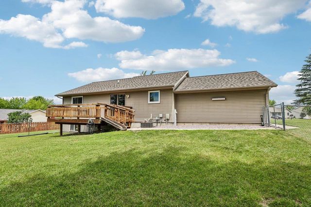153 Kellie Marie Court, Reedsburg, WI 53959