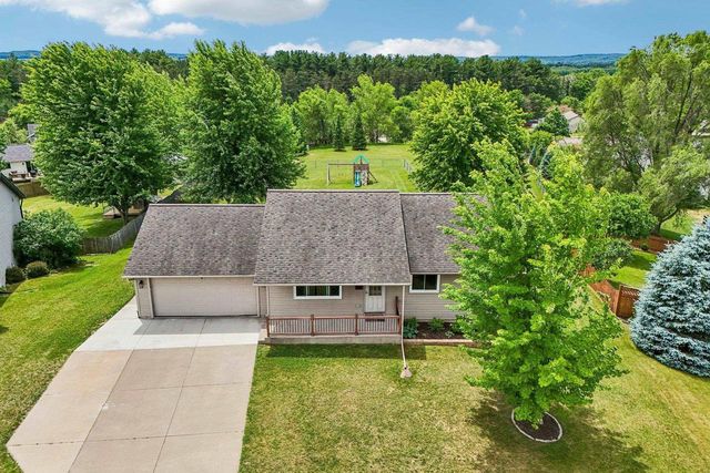 153 Kellie Marie Court, Reedsburg, WI 53959