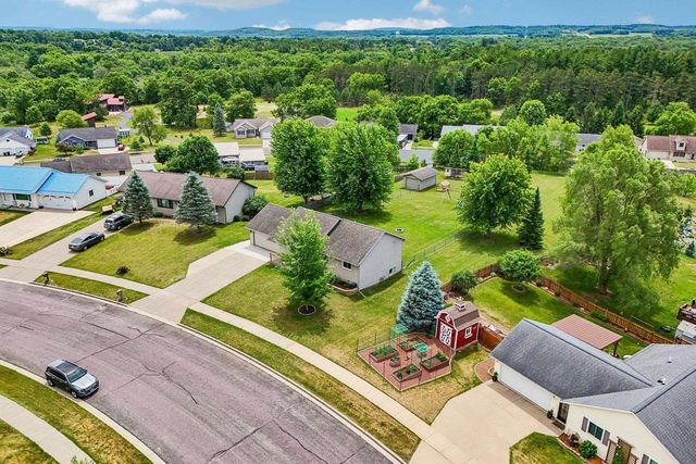 153 Kellie Marie Court, Reedsburg, WI 53959
