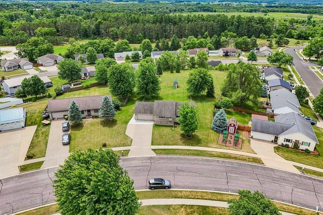 153 Kellie Marie Court, Reedsburg, WI 53959