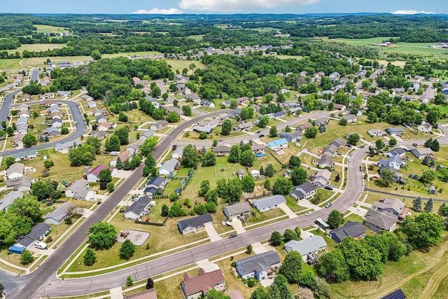 153 Kellie Marie Court, Reedsburg, WI 53959