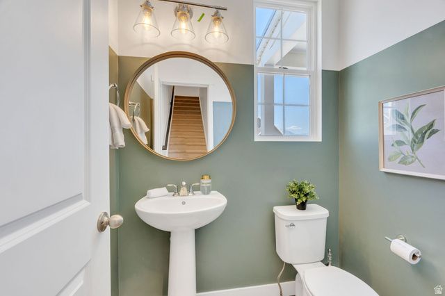 10937 S LAKE RUN RD, South Jordan, UT 84009