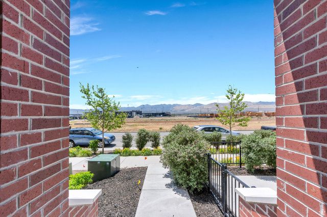 10937 S LAKE RUN RD, South Jordan, UT 84009