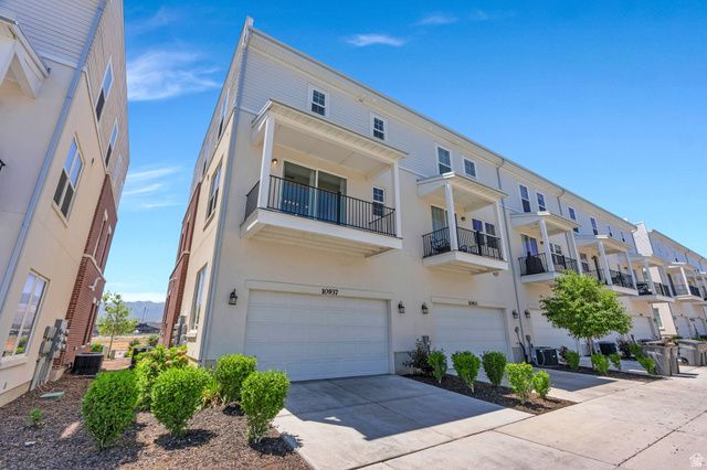 10937 S LAKE RUN RD, South Jordan, UT 84009