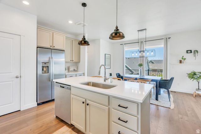 10937 S LAKE RUN RD, South Jordan, UT 84009