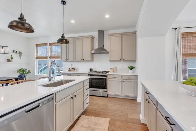 10937 S LAKE RUN RD, South Jordan, UT 84009