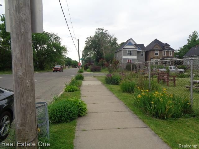 8415 Brush Street, Detroit, MI 48202