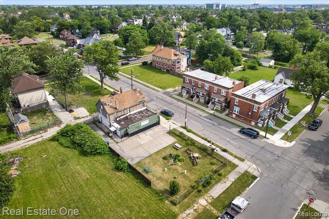 8415 Brush Street, Detroit, MI 48202