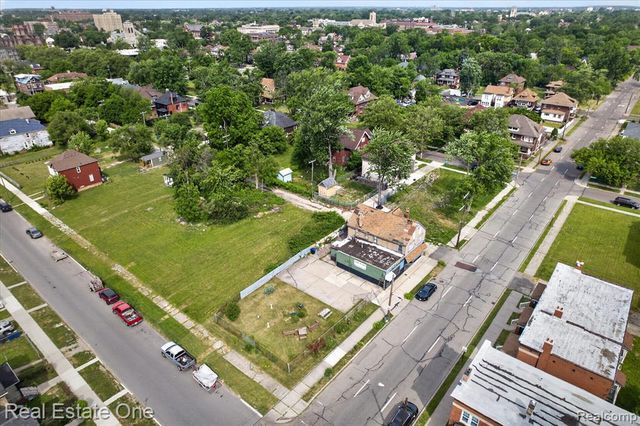 8415 Brush Street, Detroit, MI 48202