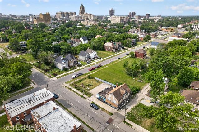 8415 Brush Street, Detroit, MI 48202
