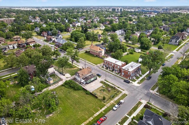 8415 Brush Street, Detroit, MI 48202