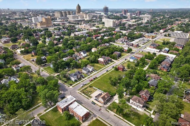 8415 Brush Street, Detroit, MI 48202