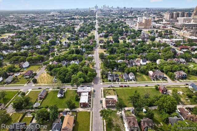 8415 Brush Street, Detroit, MI 48202