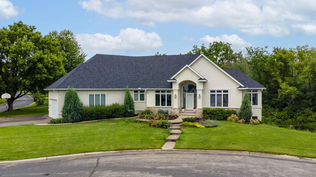1040 Bayside Lane, Mound, MN 55364