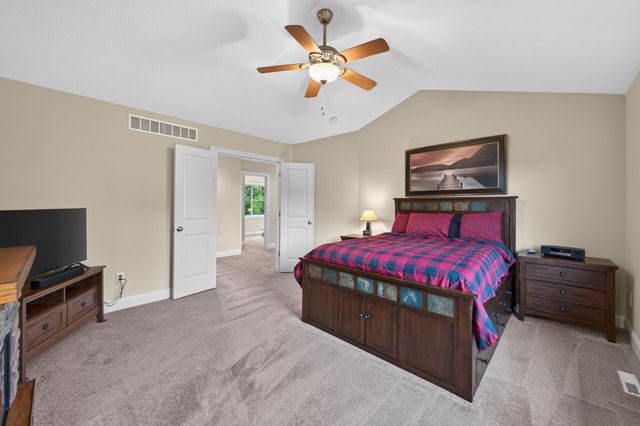 20685 Frost Court, Lakeville, MN 55044