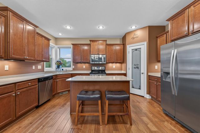20685 Frost Court, Lakeville, MN 55044