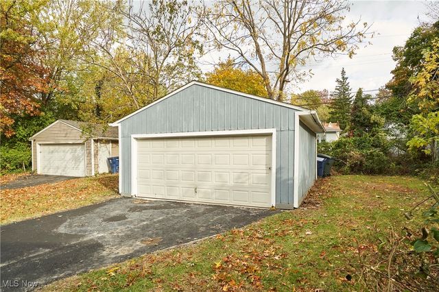 965 Whitby Road, Cleveland Heights, OH 44112