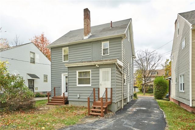 965 Whitby Road, Cleveland Heights, OH 44112