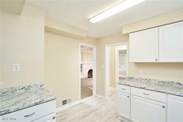 965 Whitby Road, Cleveland Heights, OH 44112