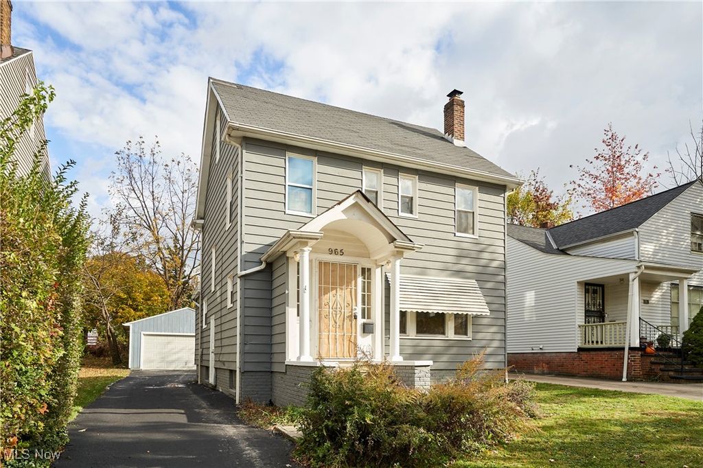 965 Whitby Road, Cleveland Heights, OH 44112