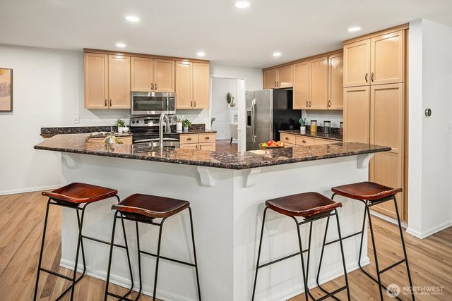 26224 SE 40th Street, Sammamish, WA 98029