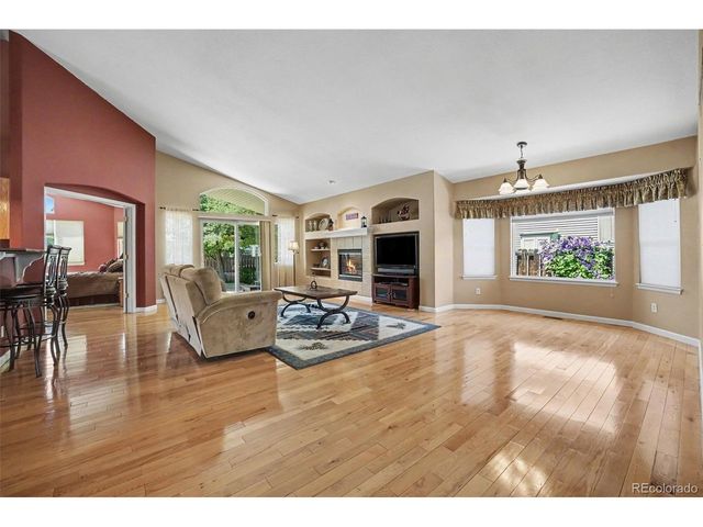 19158 W 61st Ave, Golden, CO 80403