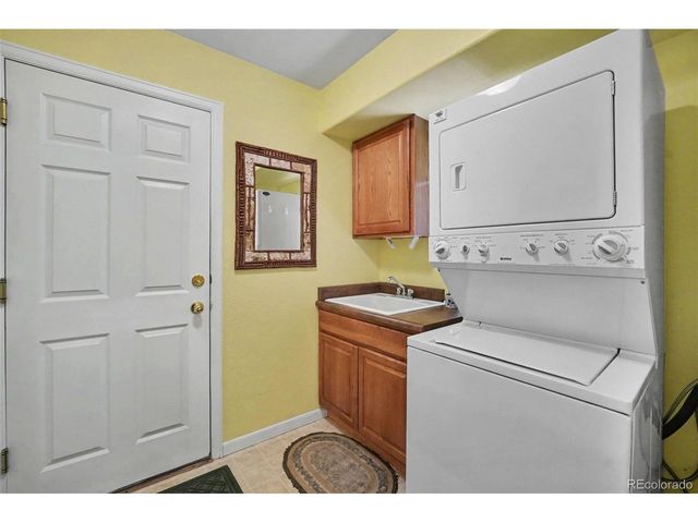 19158 W 61st Ave, Golden, CO 80403