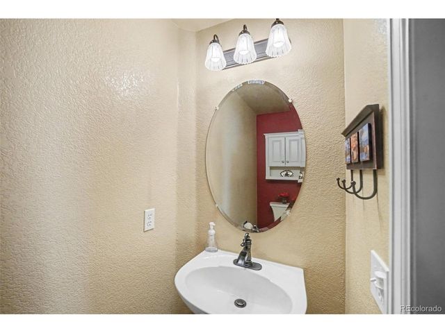 19158 W 61st Ave, Golden, CO 80403