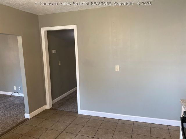 120 Pennsylvania Ave N, St Albans, WV 25177