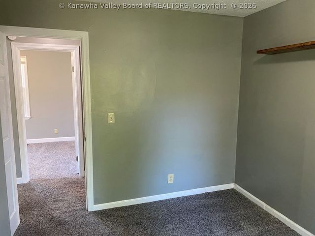 120 Pennsylvania Ave N, St Albans, WV 25177