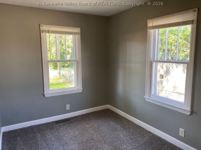 120 Pennsylvania Ave N, St Albans, WV 25177