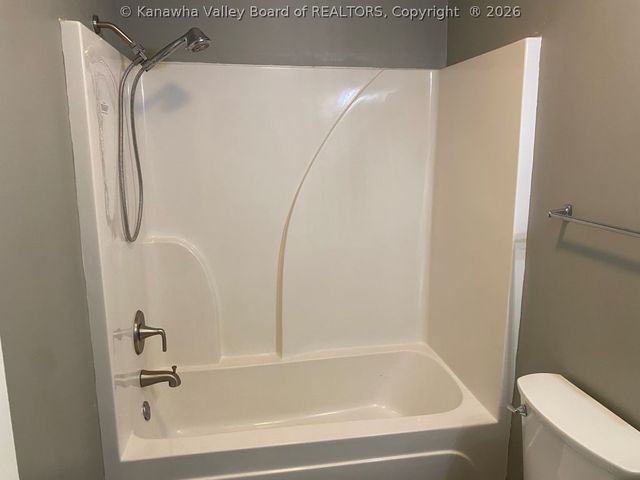 120 Pennsylvania Ave N, St Albans, WV 25177