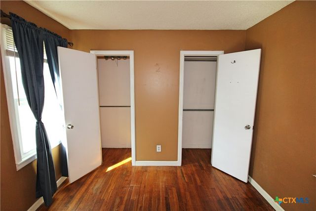 1001 E Main Street, Little River Academy, TX 76554