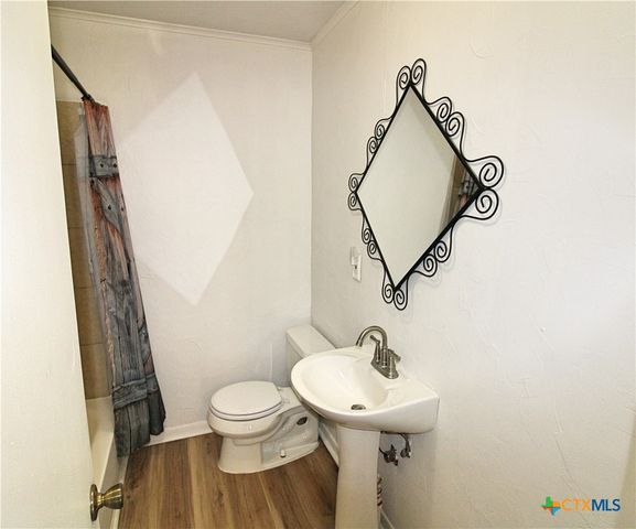 1001 E Main Street, Little River Academy, TX 76554