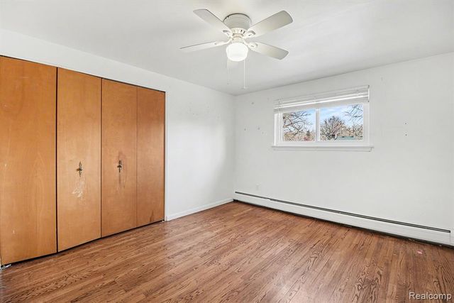 26031 Hidden Lane, Grosse Ile, MI 48138