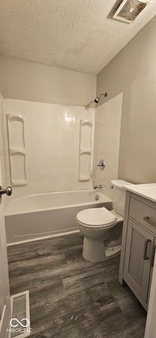 5334 Straw Hat Court, Indianapolis, IN 46237