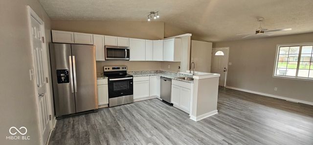 5334 Straw Hat Court, Indianapolis, IN 46237