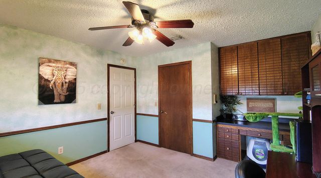 406 Bradley Lane, Dumas, TX 79029